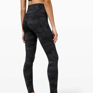 Fast and Free 7/8 HR Tight Camo Size 4